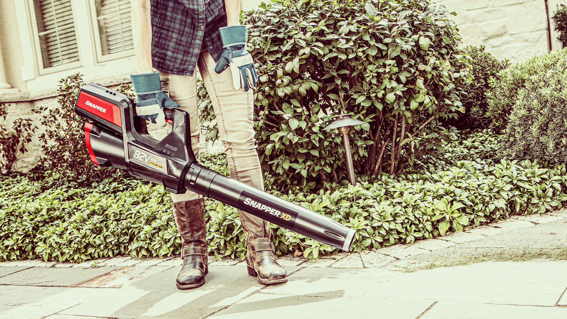 82 Volt Max Lithium Ion Cordless Leaf Blower Snapper